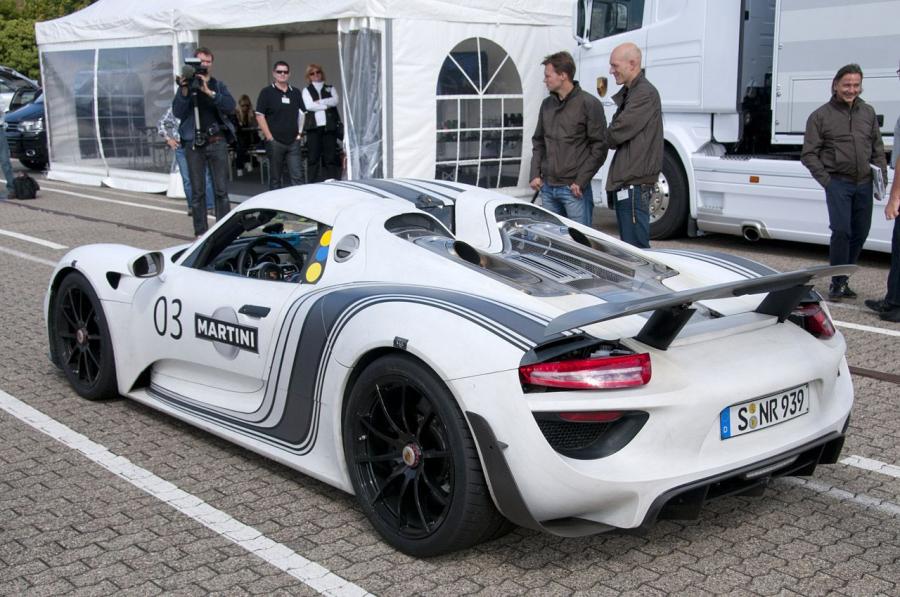  Porsche 918 Spyder 2014 года  (фото 95 из 111)